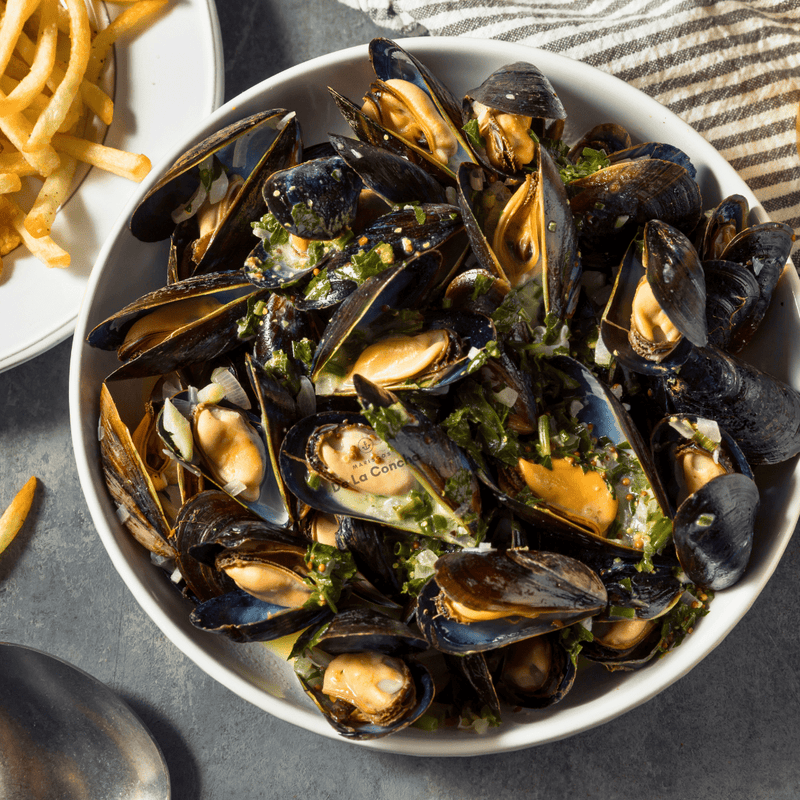 Receta: Moules et Frites con Choritos Cocidos en su Concha y Papas Fritas