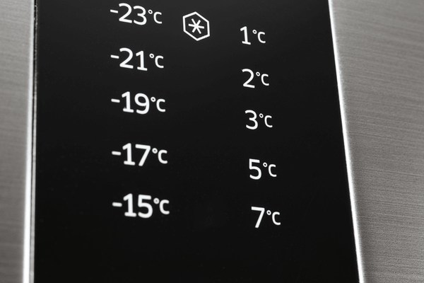 Pantalla de refrigerador con escalas de temperatura