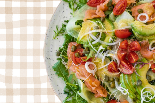 Receta: Ensalada de Palta, Salmon Ahumado y Tomates Cherry
