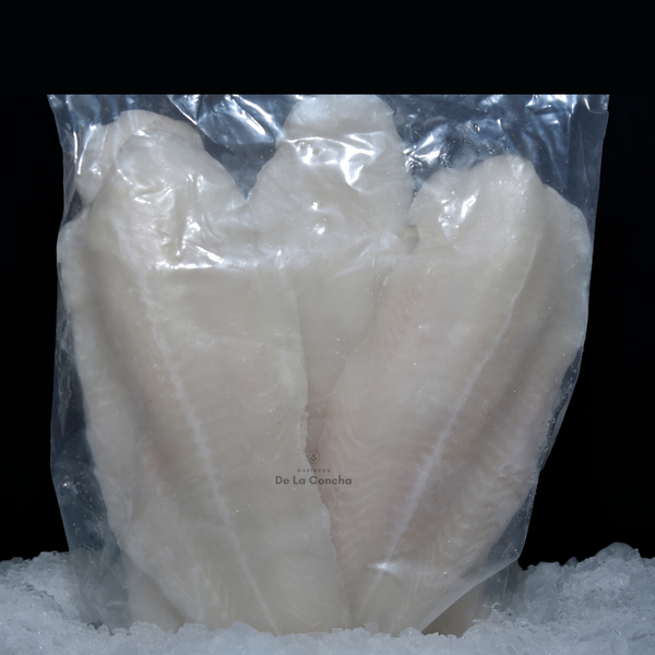 Bolsa de filete de blanquillo sobre una cama de hielo