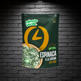 Bolsa de espinacas a la crema marca Minuto Verde sobre fondo de ladrillo negro
