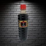 Salsa de soya 500cc premium sobre fondo negro