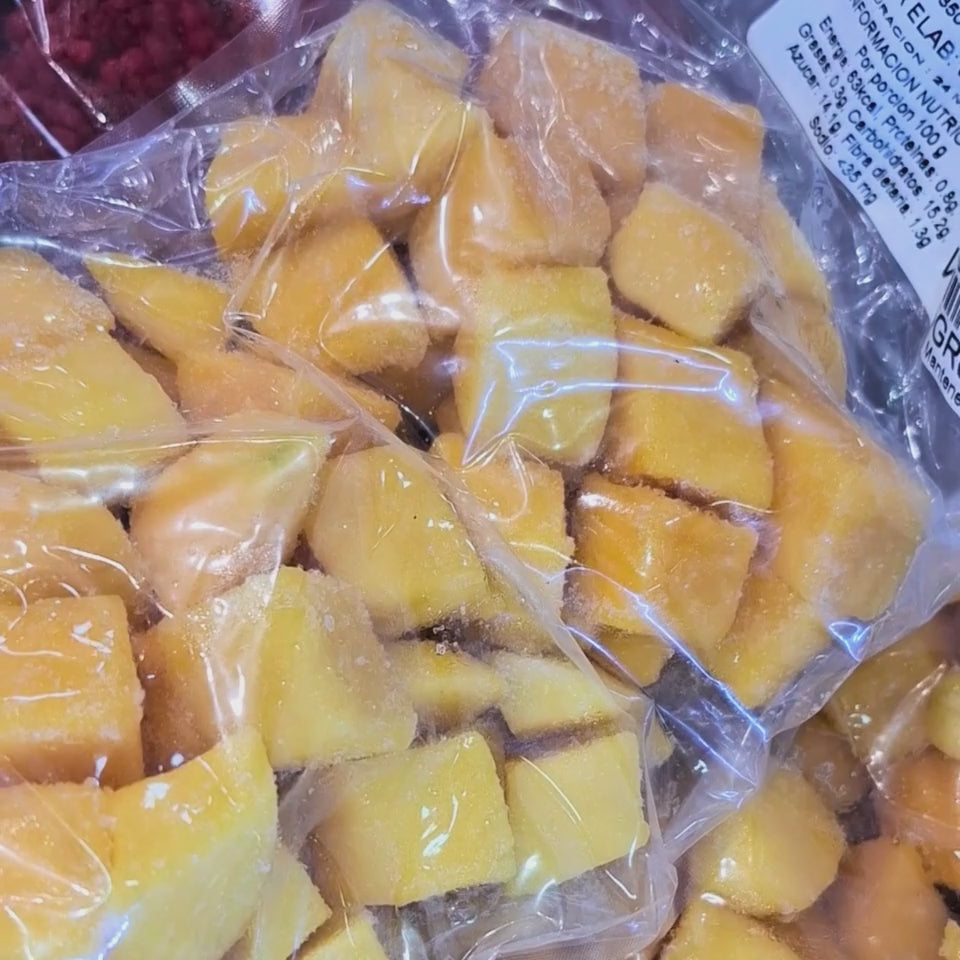 Mango en trozos o cubos congelado